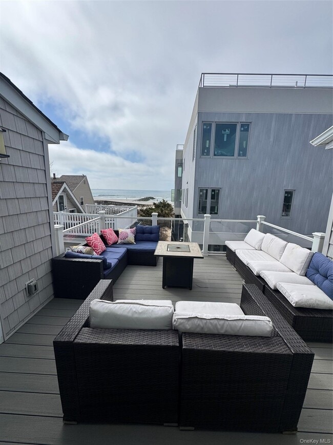 Building Photo - 16 Florida St