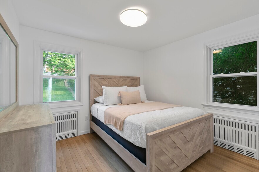 Building Photo - 792 Ocean Ave