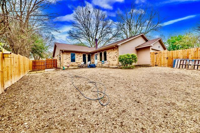 Building Photo - 425 Country View Ln