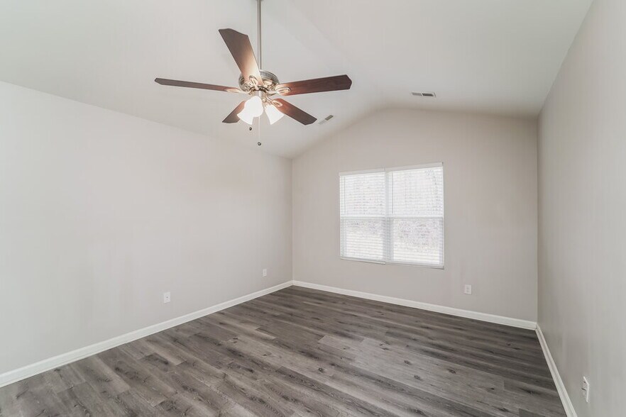 Building Photo - 4631 Montelena Dr