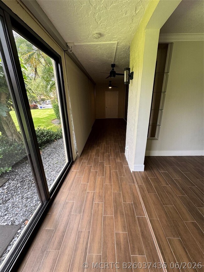 Building Photo - 7741 La Mirada Dr