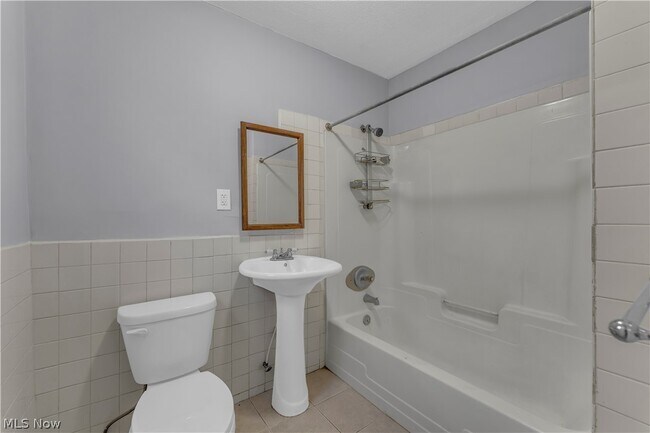 Building Photo - 1873 W 47th St