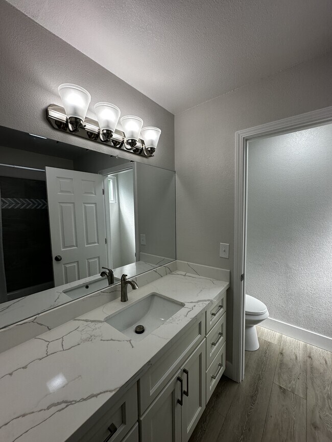 Building Photo - 3221 San Carlos Way