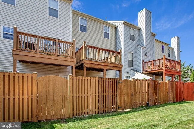 Building Photo - 1210 Needham Ct