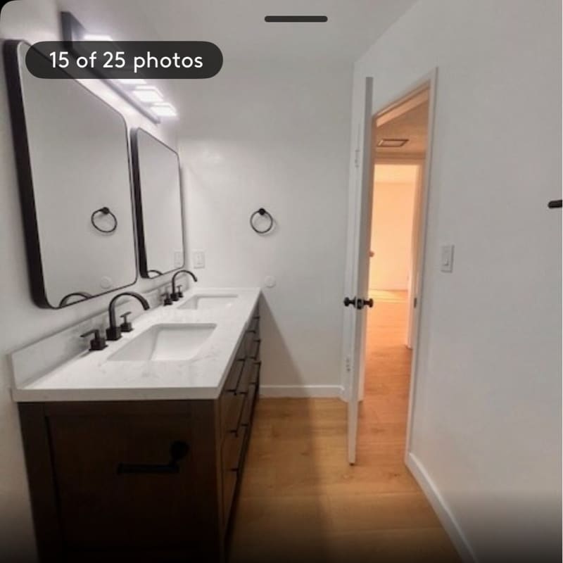 Building Photo - 20880 Ventura Blvd