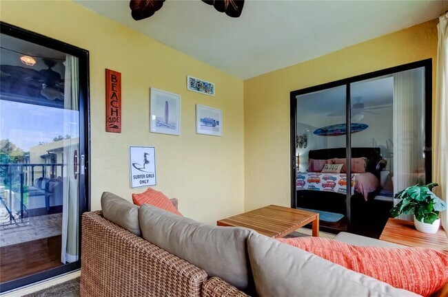 Building Photo - 12261 Sailwinds Dr
