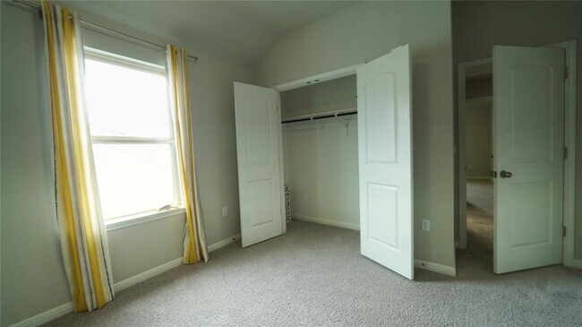 Building Photo - 11907 Singer Ct