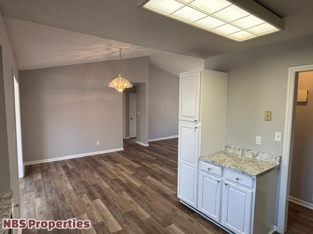 Building Photo - 4520 Ventura Dr