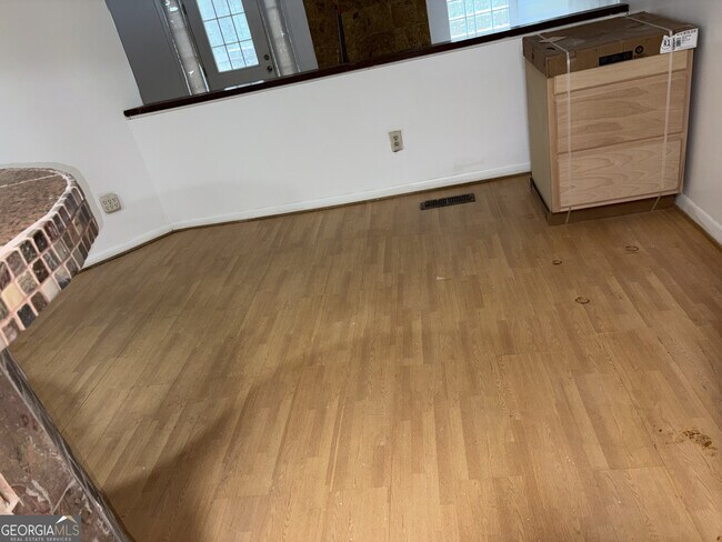 Building Photo - 2577 Terrace Trail