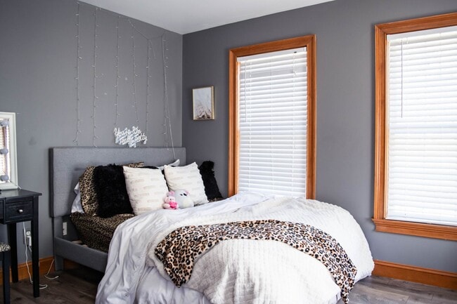 Building Photo - Beautiful Spacious Single-Family Home in Beaver Hills | 8-bed 3.5-bath