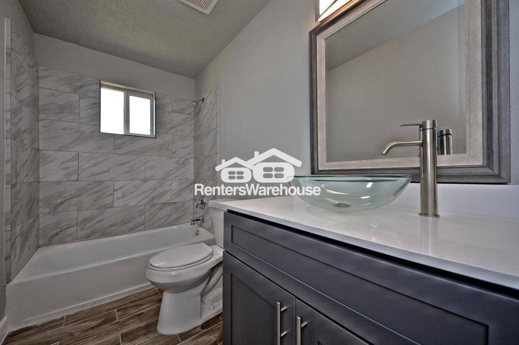 Building Photo - 1414 E 34th St