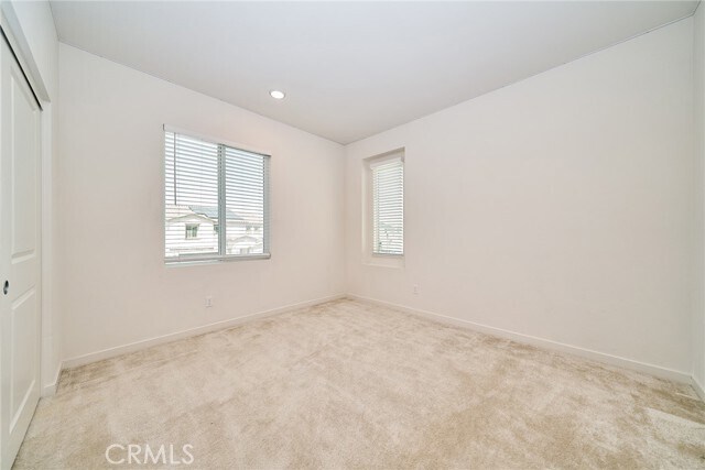 Building Photo - 2622 E Embry Ln