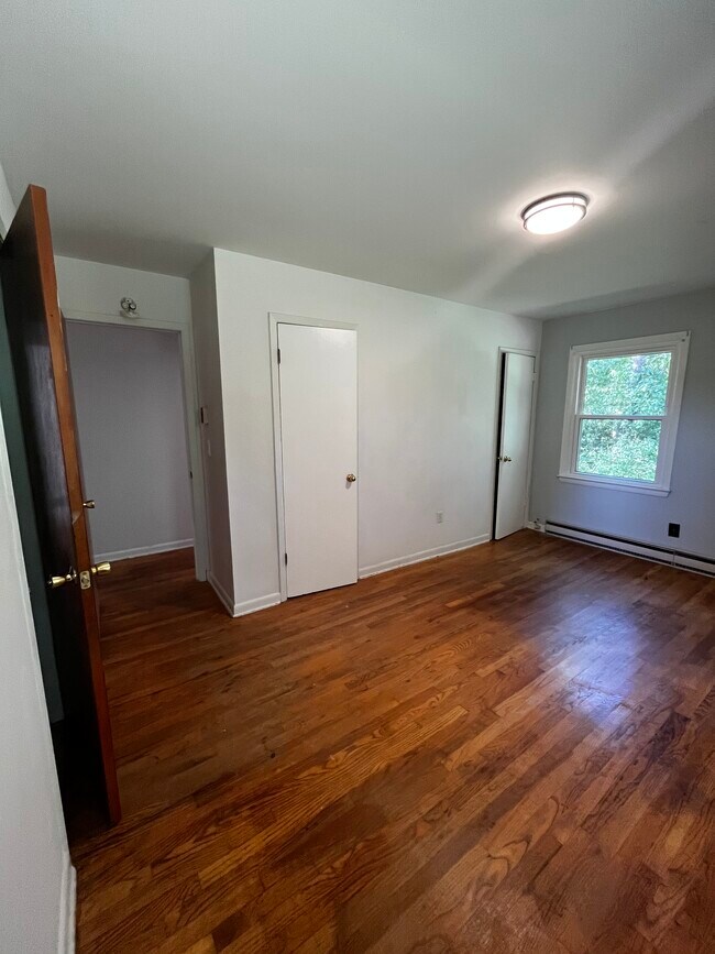 Building Photo - 9745 Poindexter Rd