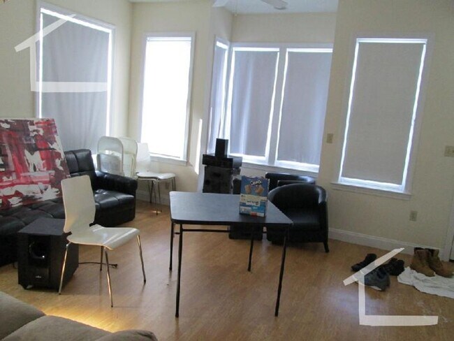 Building Photo - 1-Bed w Central Air!  Parking Spot Included, near Boston Landing Nightlife! Laundry on site