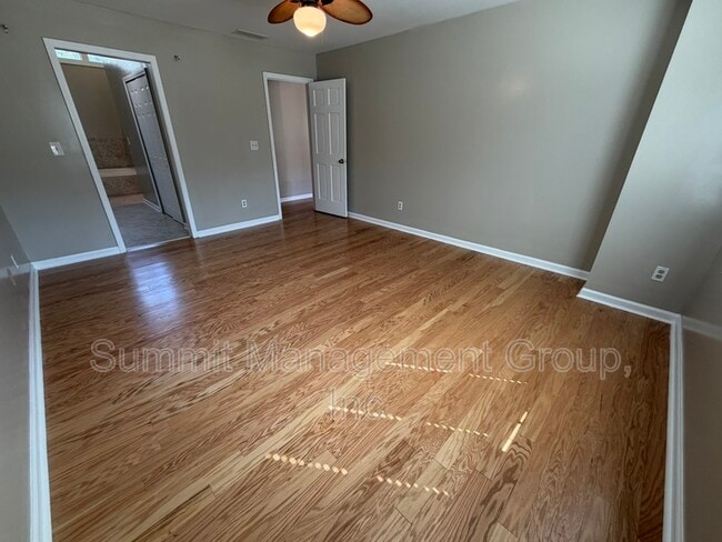 Building Photo - 1611 Ellington Rd SE