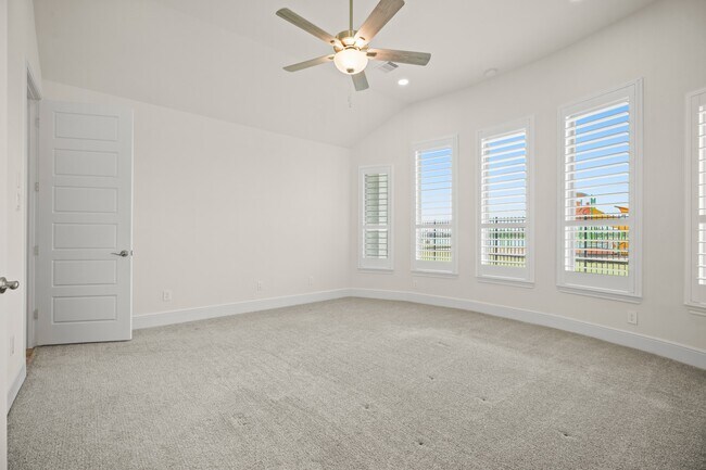 Building Photo - 929 Wormwood Dr