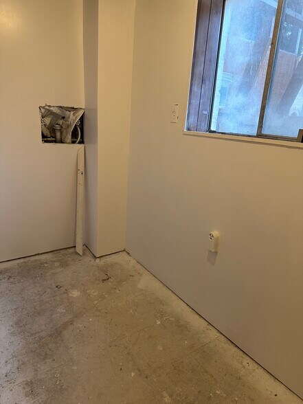 Laudry room - 2848 Rex Rd