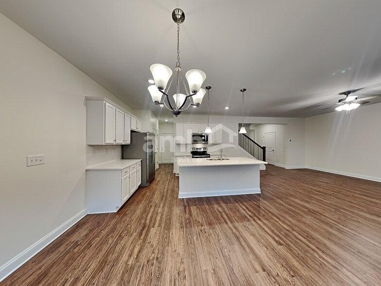 Building Photo - 1121 Bethany Dallas Dr