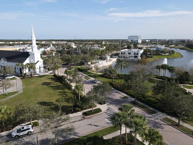 Building Photo - 10440 SW Stephanie Way