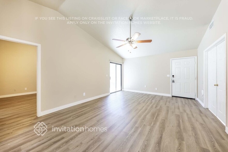 Building Photo - 8142 W Mescal St