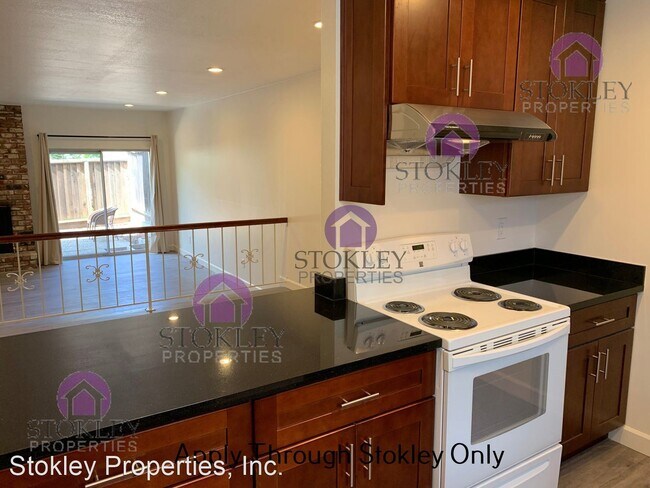 Building Photo - 2 br, 2 bath House - 1965 Ascot Drive #4