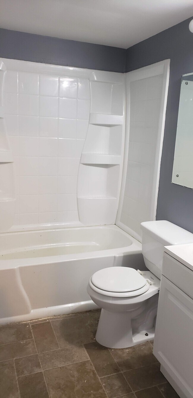 Building Photo - 120 S Graham St