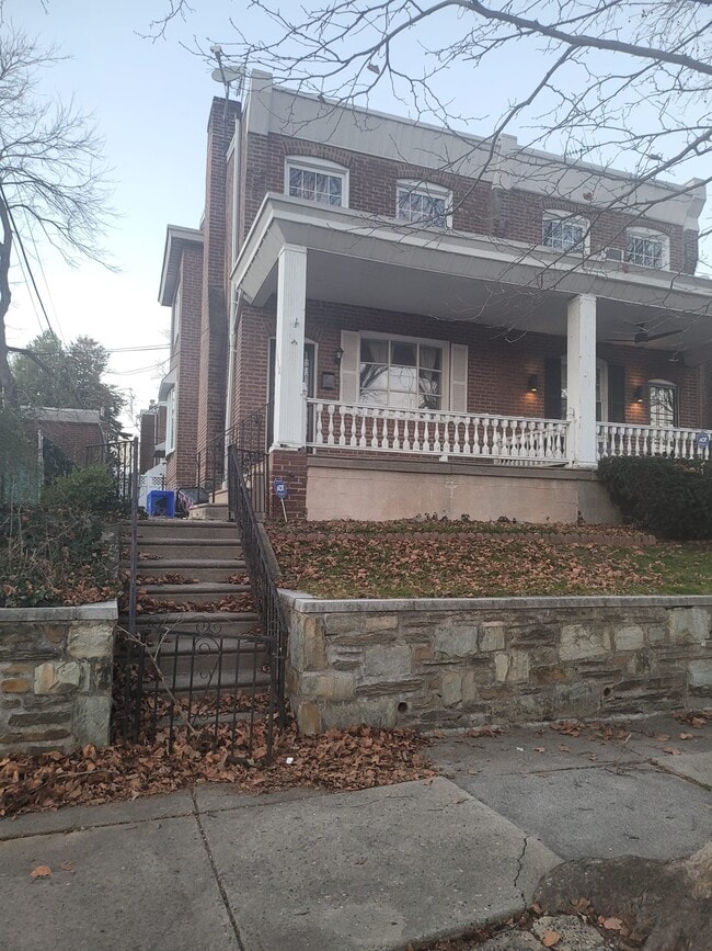 Primary Photo - 7008 Ditman St