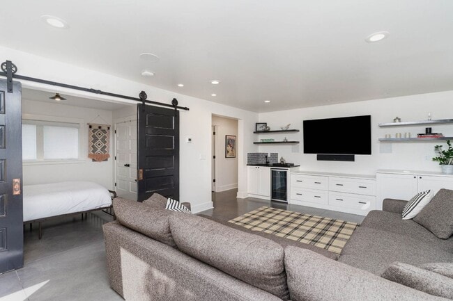 Building Photo - 5Bd/3.5Ba Seattle House