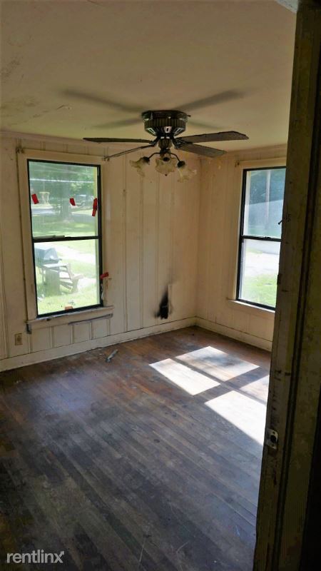 Building Photo - 3 br, 1 bath House - 520 Argyle St