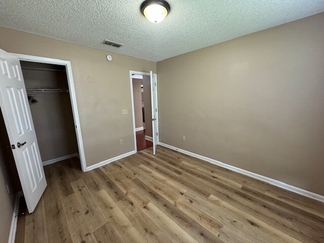 Building Photo - 7057 Swamp Flower Dr N