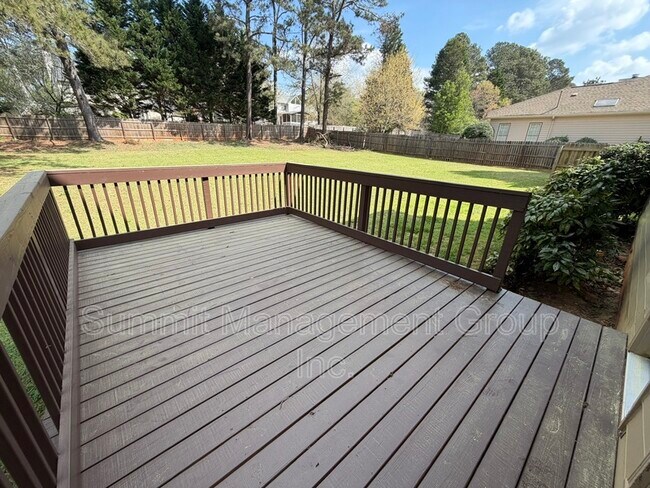 Building Photo - 1611 Ellington Rd SE