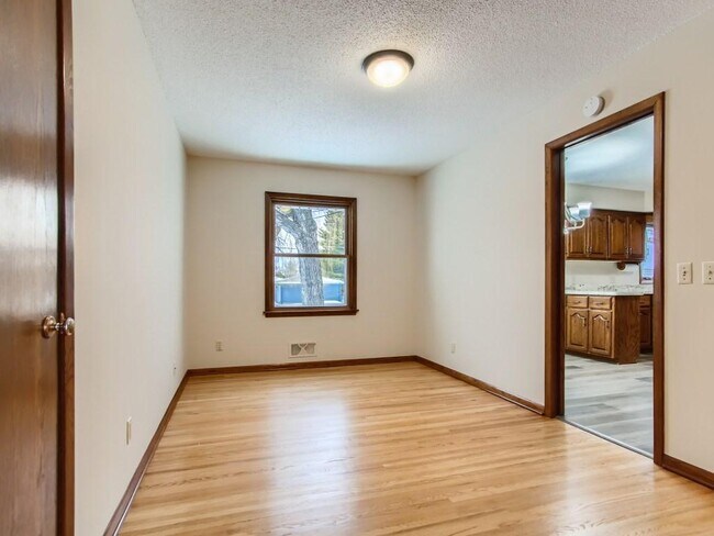 Building Photo - 12625 Monterey Ave S