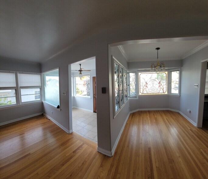 Building Photo - 408 Miramar Dr