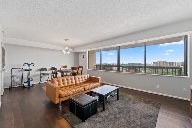 Building Photo - Awesome opportunity to rent a condo with $60K in upgrades!