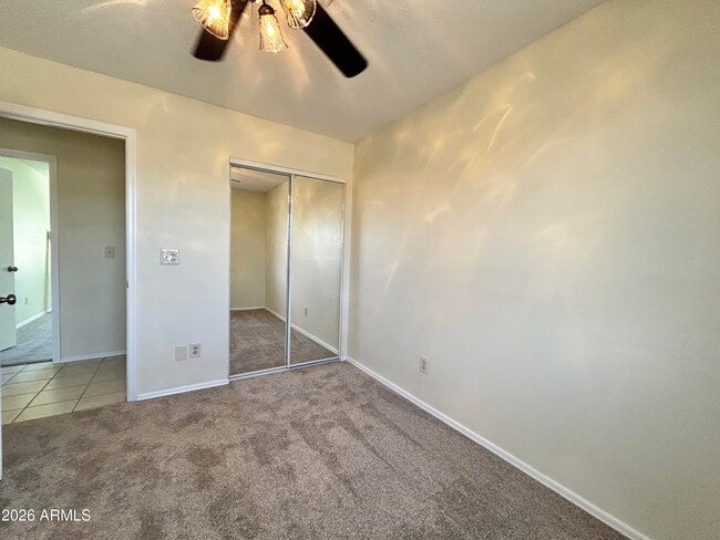 Building Photo - 9002 W Malapai Dr