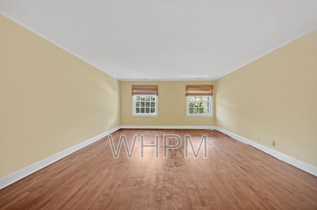 Building Photo - 1000 Chancery Ln