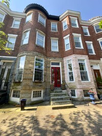Building Photo - Newington Ave 717