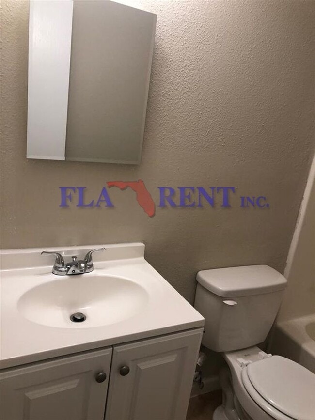 Building Photo - Coming soon...3/2 Single Family Home located in Deltona Lakes