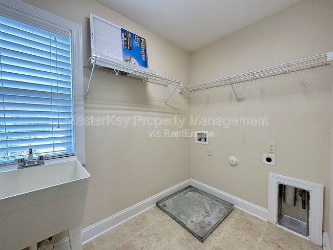 Building Photo - 906 Keaton Ridge Court