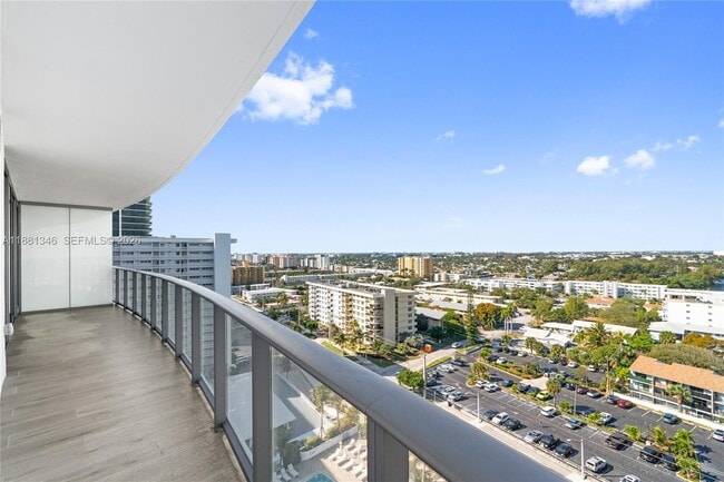 Building Photo - 1116 N Ocean Blvd