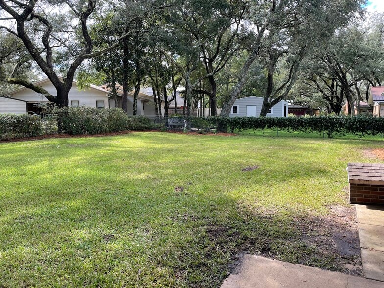 Building Photo - 173 Grandview Ave