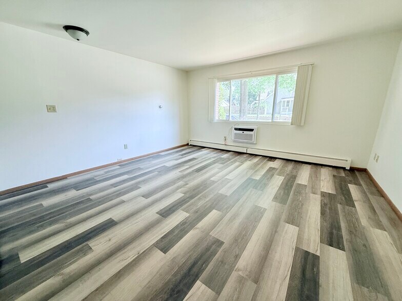 Building Photo - Executive House