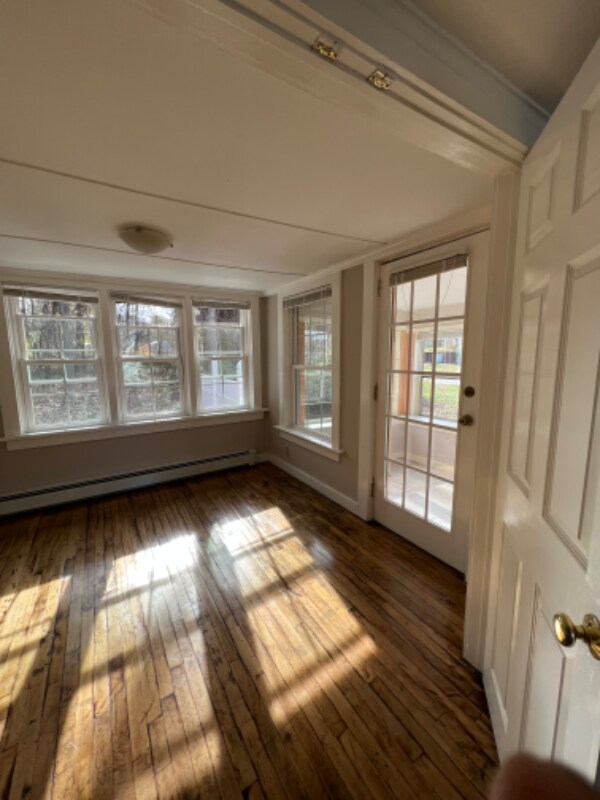 Building Photo - 506 Stafford Rd