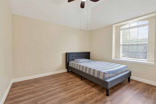 Building Photo - 14419 Manorbier Ln