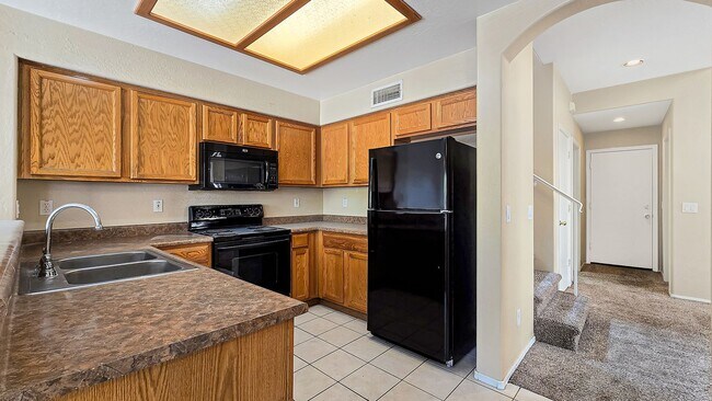 Building Photo - Gated community in Avondale with a communi...