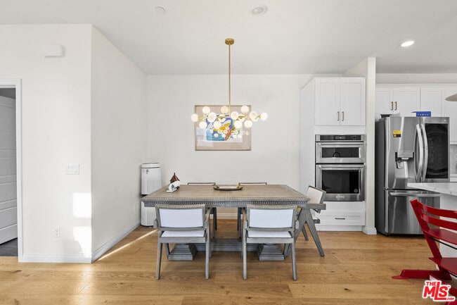 Building Photo - 27751 Dyer Wy