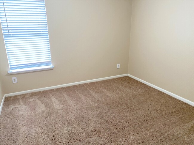 Building Photo - 15106 Western Skies Dr