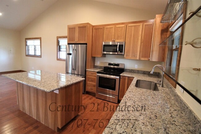 Building Photo - Beautiful Energy Efficient Home