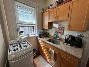 Building Photo - 309 Allston St