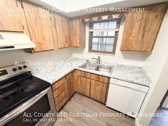 Building Photo - 6477 Brookedge Ct